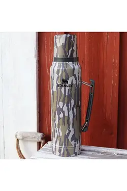 قمقمه کلاسیک وکیوم استیل ضد زنگ 1 لیتری - بلوط خزه‌ای استنلی Stanley