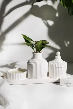 ست شمع لیوانی معطر و گلدان پایه دار لاله زن هوم LALEZEN HOME