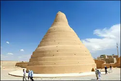 معماری یخچال، شاهکاری در دل کویر | بیبلیوفایل