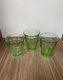 سه عدد لیوان سبز روس اصل قدیمی