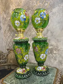 یک جفت چراغ کریمخانی آنتیک و زیبا - مرجع تخصصي فروش اجناس قدیمی، عتیقه جات، لوازم لوكس و آنتیک اروپایی