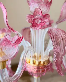 شمعدان پنج شاخه مورانو صورتی طرح ایتالیا - مرجع تخصصي فروش اجناس قدیمی، عتیقه جات، لوازم لوكس و آنتیک اروپایی