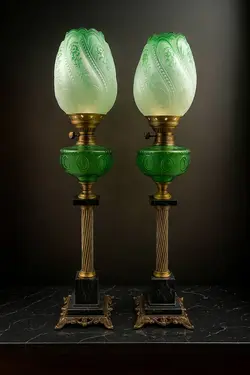 ⁨ یک جفت چراغ آنتیک لوکس - مرجع تخصصي فروش اجناس قدیمی، عتیقه جات، لوازم لوكس و آنتیک اروپایی
