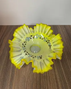 شیرینی خوری لب چین زرد تک نفره