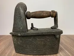 اتوذغالی‌ برنجی‌طرح‌ قدیم