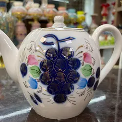قوری انگوری روس اصل و قدمتدار