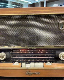 رادیو لامپی انگلیسی قدیمی بکر و کلکسیونی