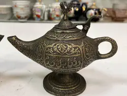 یک جفت قوری برنجی طرح قدیم