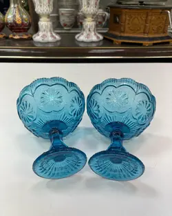 یک جفت قندان پایه دار آبی قدیمی