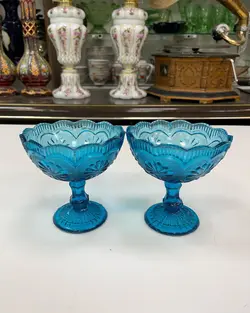 یک جفت قندان پایه دار آبی قدیمی