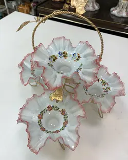 شیرینی خوری صورتی لب چین ۴ طبقه