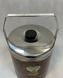 فلاسک یخ اروپایی قدیمی سایز بزرگ و پهن در حد نو ارتفاع تا دسته ۴۳ قطر دهانه ۲۳ سانت