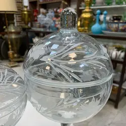بانکه های بلور تراش گلدار در سه سایز ارتفاع ۳۴،۳۰،۲۷ فوق العاده زیبا