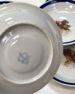 شش عدد نعلبکی کلکسیونی رخ دار قدیمی