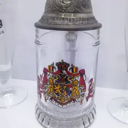 ست جام و ماگ آبجو خوری آلمانی کاملا سالم فوق العاده زیبا و قدیمی ارتفاع ۲۰ و ۲۳