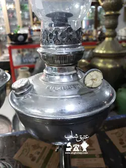 هر عدد چراغ گردسوز جکی روس اصل قدیمی و کم یاب ارتفاع با حباب ۶۰ سانت،جفت نیستند و یکی از آنها روی بدنه مقداری تورفتگی دارد