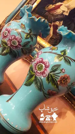 جفت گلدان اپالین فرانسوی قدیمی(حدودا ۱۵۰ سال) تماما نقاشی دست و بسیار زیبا سنگین و سایز بزرگ (ارتفاع حدود ۳۵ سانت)