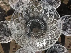 هفت پارچه آجیل‌ خوری فرانسوی قدیمی فوق العاده زیبا کاملا سالم و نو قطر کاسه ۲۳ پیاله ۱۱