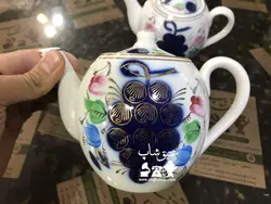 یک جفت قوری گل انگوری روس اصل قدیمی با قدمت بالا مارک داس و چکش سایز شماره چهار کاملا سالم و نو ارتفاع۱۴