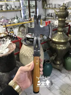 تبر و میخکش فولادی ژاپنی قدیمی دسته چوبی و سنگین وزن کم یاب طول ۳۴ سانت کاملا سالم و نو