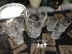 پارچ و لیوان ستاره آمریکایی قدیمی تمام ترشدار و سنگین کاملا سالم و نو ارتفاع پارچ ۲۲ لیوان ۱۲ سانت