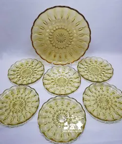 ۷ پارچه کیک خوری کریستال چک کاملا سالم و تمیز فوق العاده زیبا و قدیمی قطر ۲۵ و ۱۶