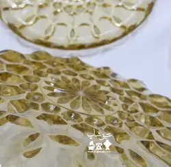 ۷ پارچه کیک خوری کریستال چک کاملا سالم و تمیز فوق العاده زیبا و قدیمی قطر ۲۵ و ۱۶