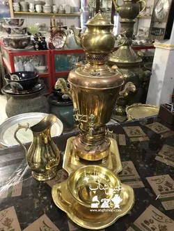 سماور نفتی عالی نسب قدیمی فوق العاده زیبا پرداخت شده کاملا سالم و تمیز قابل استفاده و با دکوراتیوعالی (فقط سرویس سماور جدید )