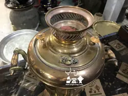 سماور نفتی عالی نسب قدیمی فوق العاده زیبا پرداخت شده کاملا سالم و تمیز قابل استفاده و با دکوراتیوعالی (فقط سرویس سماور جدید )