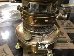 سماور نفتی عالی نسب قدیمی فوق العاده زیبا پرداخت شده کاملا سالم و تمیز قابل استفاده و با دکوراتیوعالی (فقط سرویس سماور جدید )