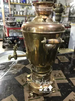 سماور نفتی عالی نسب قدیمی فوق العاده زیبا پرداخت شده کاملا سالم و تمیز قابل استفاده و با دکوراتیوعالی (فقط سرویس سماور جدید )