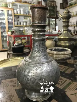 تنگ مسی قاجاری تمام دور تا دور قلم کهنه و زنده ارتفاع ۳۳،کاملا سالم و فوق العاده زیبا ،موزه ای و کلکسیونی