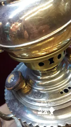 سماور برنجی‌ قدیمی کوچک معروف به لیلا کاملا بکر، ارتفاع ۲۰ سانت ،کم یاب و کلکسیونی