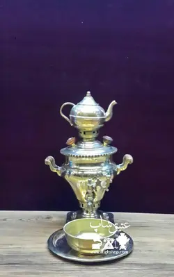 سماور برنجی‌ قدیمی کوچک معروف به لیلا کاملا بکر، ارتفاع ۲۰ سانت ،کم یاب و کلکسیونی