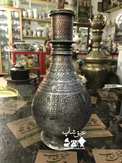 تنگ مسی قدمتدار صفوی، دور تا دور تمام قلم کهنه و زنده، کلکسیونی و موزه ای