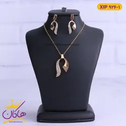 نیم ست استیل زنانه مدل علامت سوال نگین دار