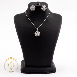 نیم ست نقره ظریف طرح گل نگین دار