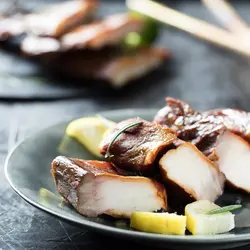 ماهی استورژن دودی (اوزون برون) 200 گرمی