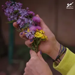 دستبند صلح و دوستی زنبق - فروشگاه اینترنتی گروه صلح و دوستی سرو