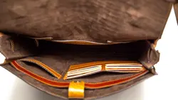 کیف اداری چرم مگادث