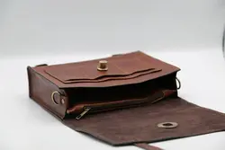 کیف دوشی چرم پیتا