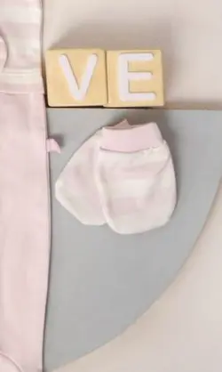 دستکش دخترانه نوزاد طرح ویولت دانالو DANALOO - Nilistore