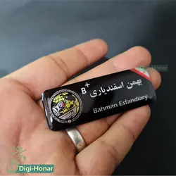 اتیکت مشکی با جاگذاری نشان و طرح شما