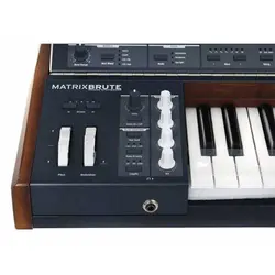سینت سایزر Arturia MatrixBrute Analog Matrix