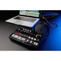 سینتی سایزر کرگ Korg Volca Kick