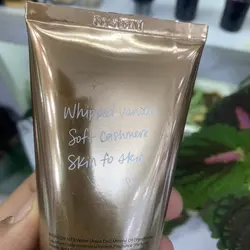 لوسیون بدن ویکتوریا سکرت مدل بیر وانیل – Bare Vanilla - فرشته زیبایی