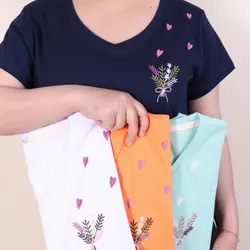 تیشرت گلدوزی قلب و گل