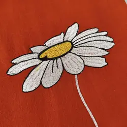 تونیک گلدوزی طرح گل بابونه