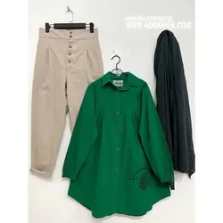 تونیک دختر و چتر