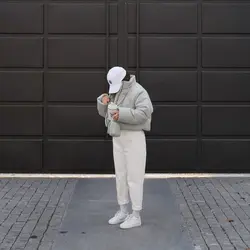 کاپشن کراپ پفی ☁️🤍